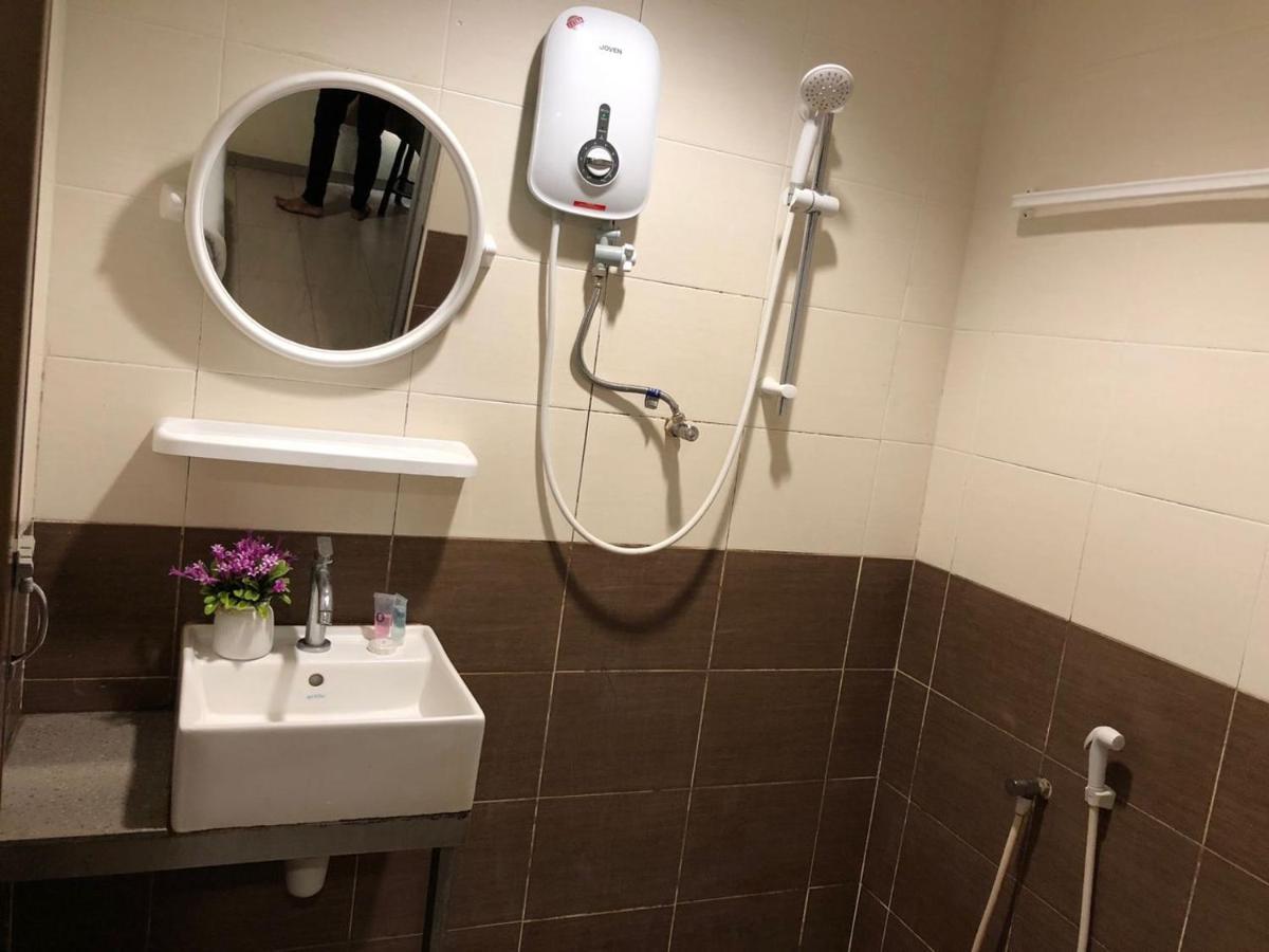 Avaria Boutique Hotel Малакка Экстерьер фото